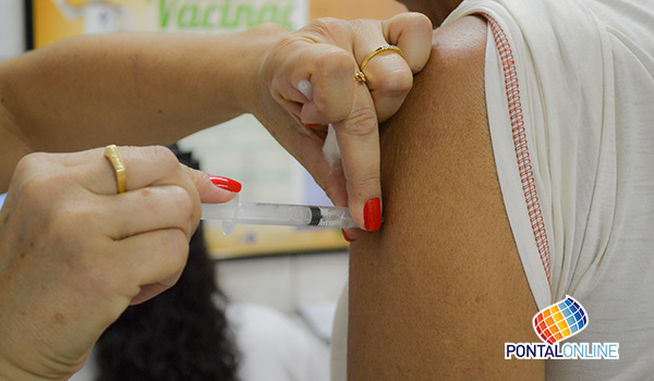 Secretária de Saúde fala sobre a vacinação contra Gripe H1N1