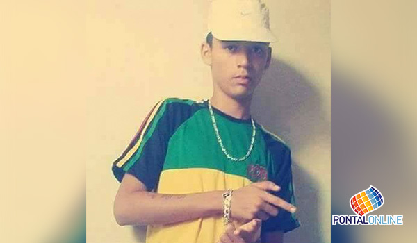 Menor de 16 anos é morto com golpe de faca nas costas