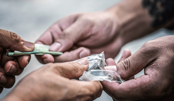 Polícia militar registra ocorrência de tráfico de drogas em Planura