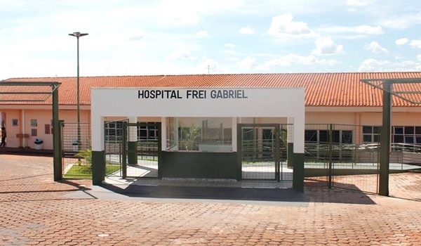Paciente com suspeita de covid-19 foi embora do hospital Frei Gabriel sem a autorização médica