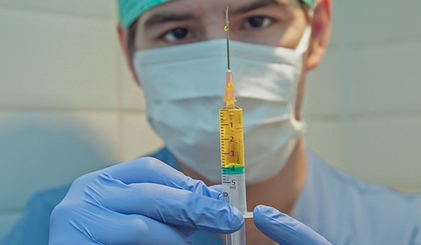 Governo do Estado prepara rede de Saúde para vacinação contra covid-19