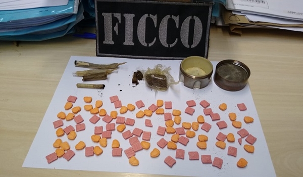 Médico traficante é preso em Uberaba com 100 comprimidos de ecstasy