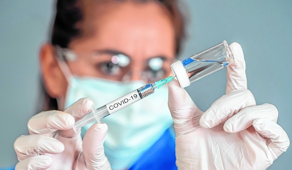 Projeto que obriga governo de MG a garantir vacinas para Covid-19 é aprovado