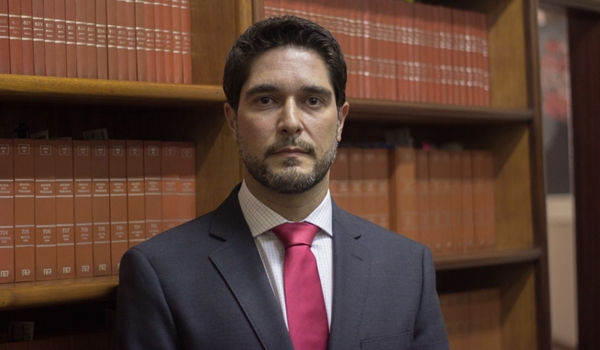 Advogado Ricardo Gomes fala sobre o crime de vazamento de fotos íntimas sem o consentimento da vítima