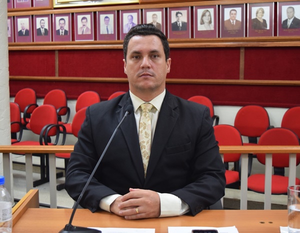 VEREADOR ALEXANDRE BRAZ DEFENDE A CRIAÇÃO DA GUARDA MUNICIPAL EM FRUTAL 