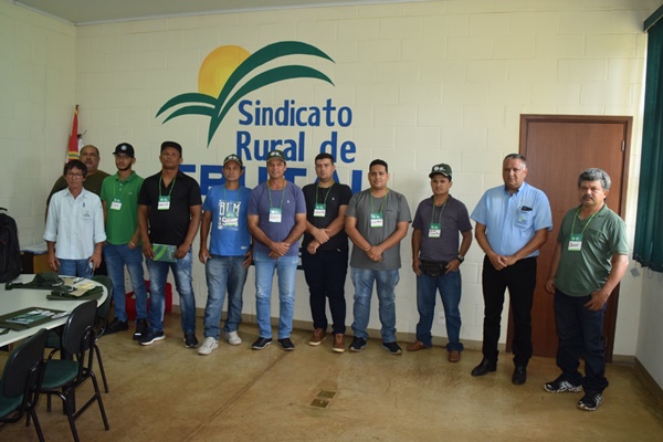 CURSO DE EMPILHADEIRA É PROMOVIDO ATRAVÉS DE PARCERIA ENTRE O SINDICATO RURAL E O SENAR  