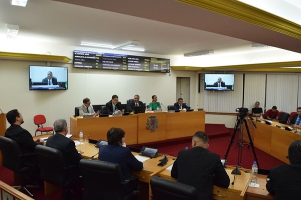 VEREADORES REQUISITAM INFORMAÇÕES SOBRE ATENDIMENTO NAS UNIDADES BÁSICAS DE SAÚDE