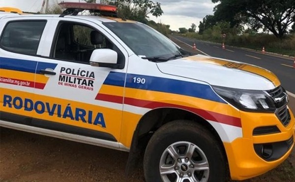 JOVEM DE 23 ANOS É DETIDO APÓS SER FLAGRADO CONDUZINDO MOTOCICLETA COM SINAIS DE ADULTERAÇÃO