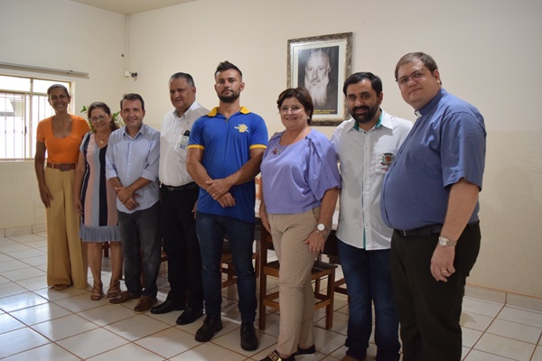 DEPUTADO ARNALDO SILVA PARTICIPA DE INAUGURAÇÕES DE OBRAS NO ASILO PIO XII