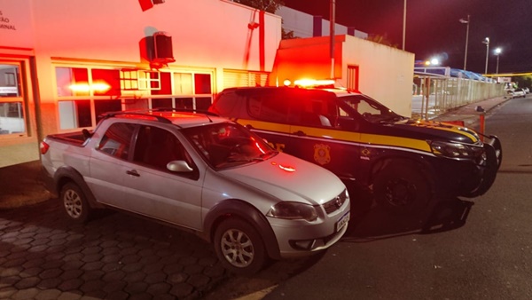 PICAPE FURTADA É APREENDIDA PELA POLÍCIA RODOVIÁRIA FEDERAL