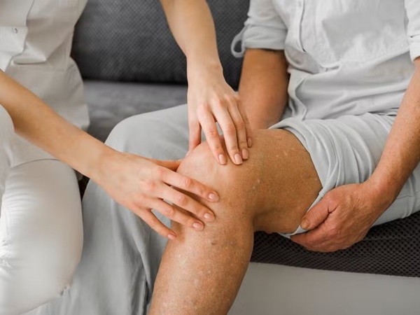 TENHO QUE PÔR GELO EM UMA LESÃO? A CIÊNCIA DESACONSELHA, E POR UMA BOA RAZÃO