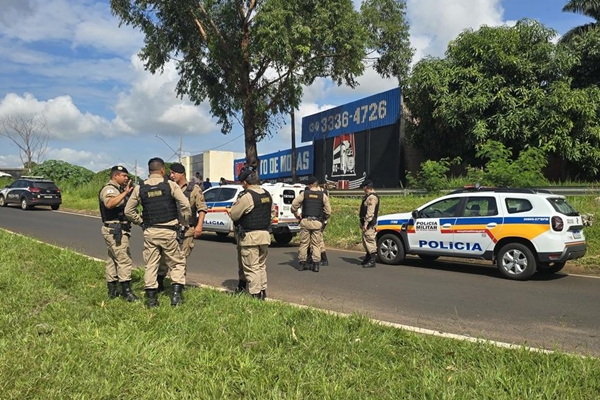 #UBERABA - SUSPEITO É MORTO EM TROCA DE TIROS COM A PM DURANTE ASSALTO